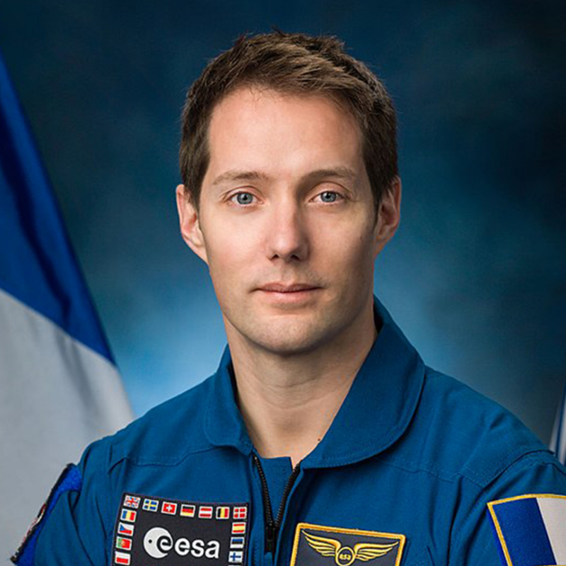 800px-Thomas_Pesquet,_official_portrait_(1)-resized